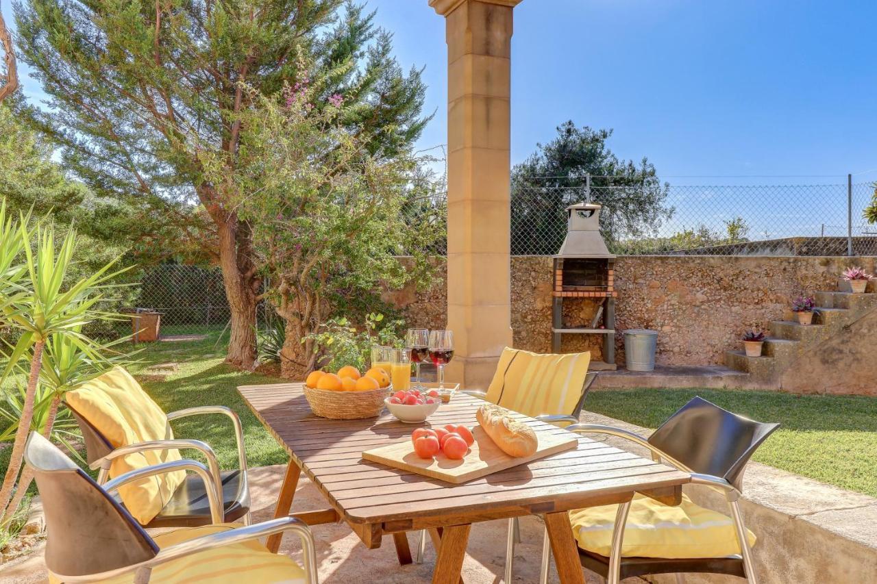 U Vila Pollenca Luaran gambar