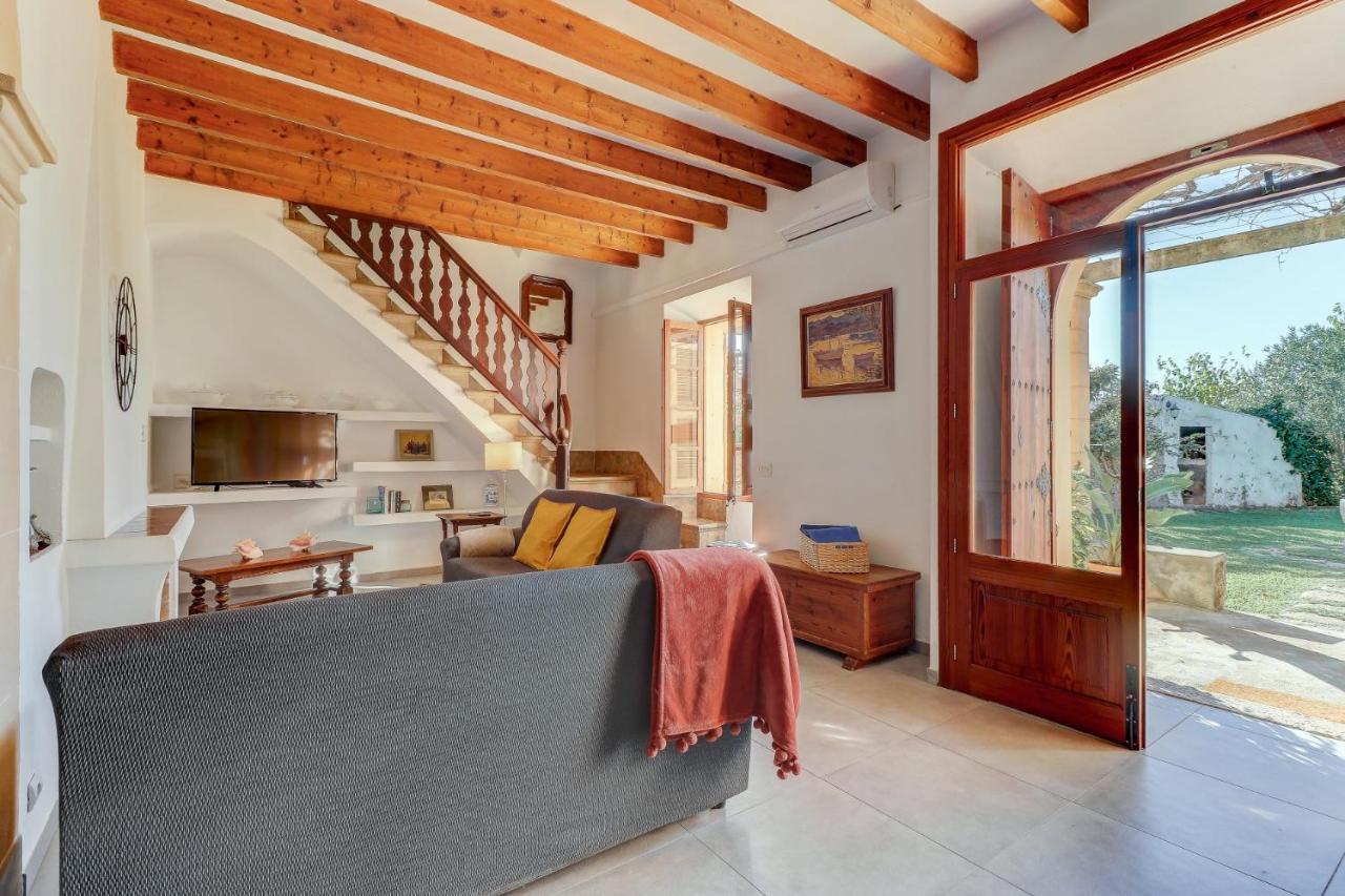 U Vila Pollenca Luaran gambar