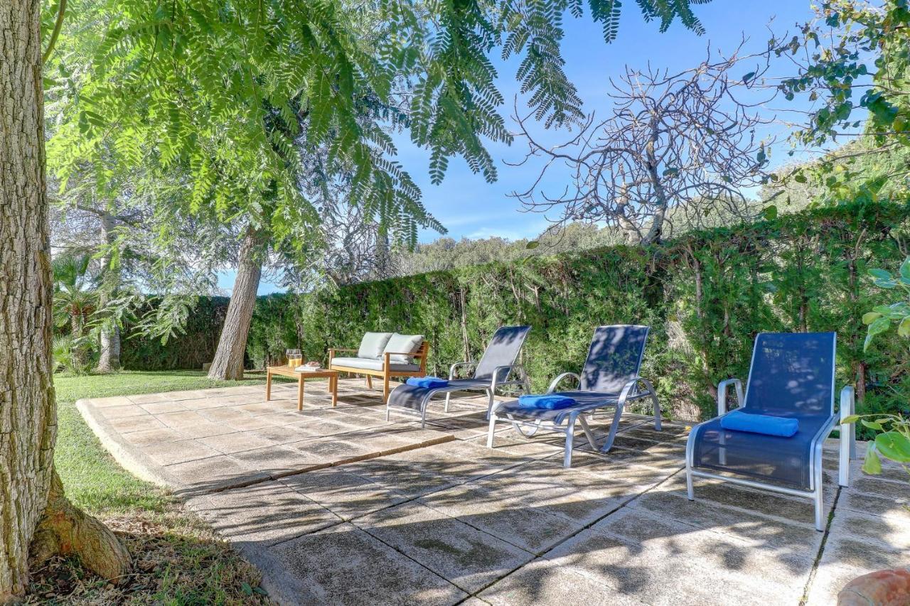 U Vila Pollenca Luaran gambar